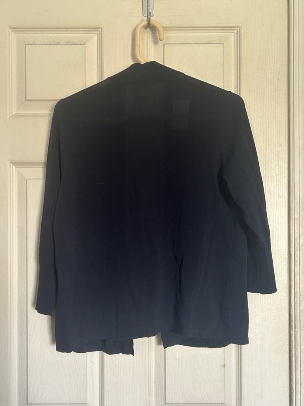 Chico’s classic navy Perfect Layer cardigan size medium - Picture 2 of 4
